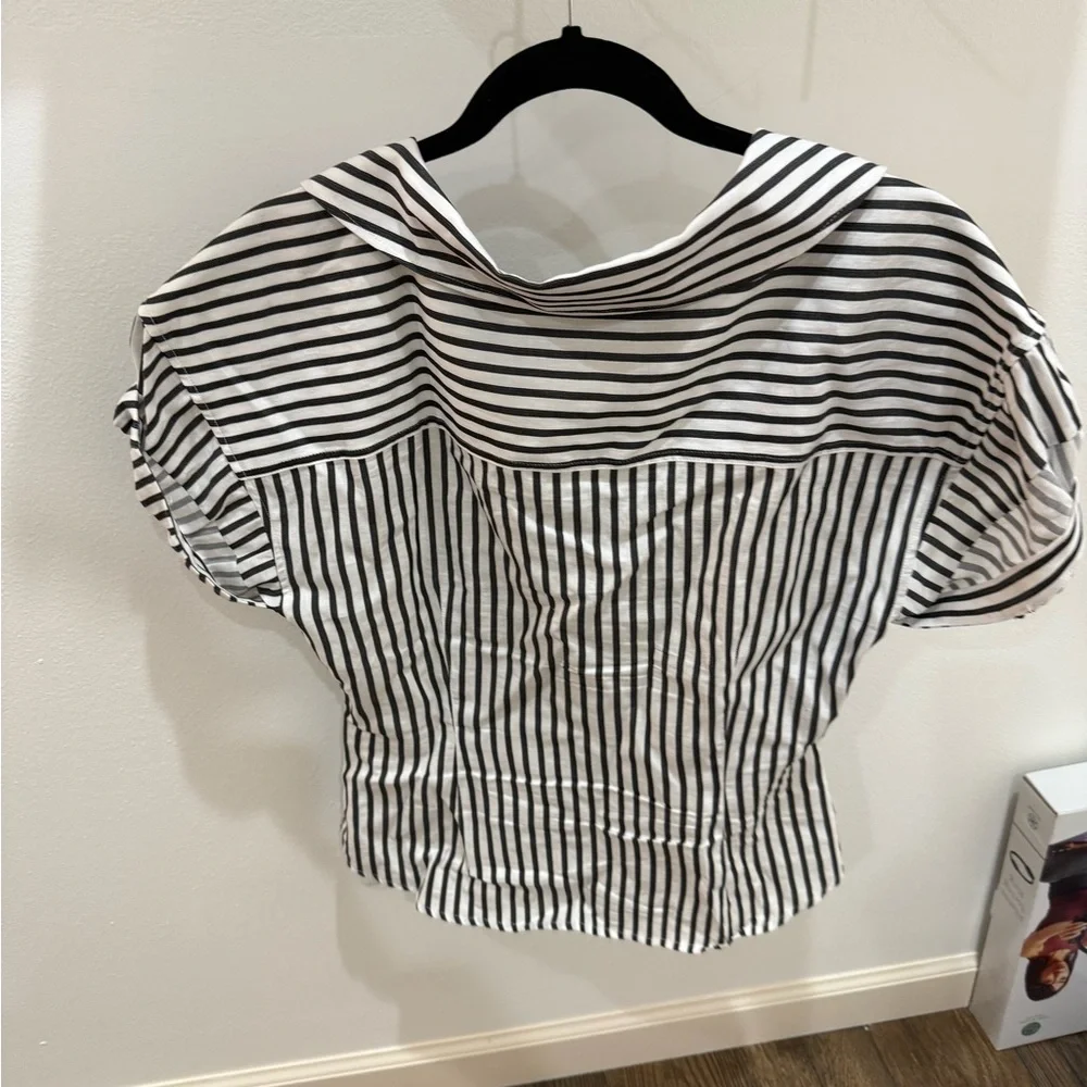 Frame Shortsleeve Button-Down Striped Women's Top - Picture 3 of 4